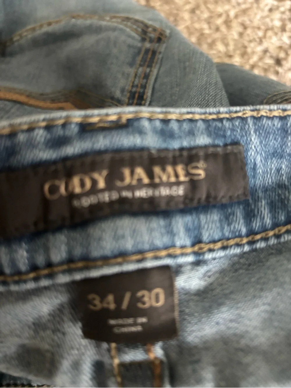Men's Straight-Leg Denim Jeans in Light Blue Wash 34x30 Jackson Cody James